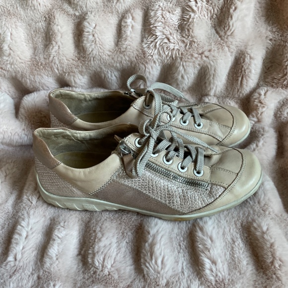 Blush pink remonte leather sneakers - Picture 3 of 5